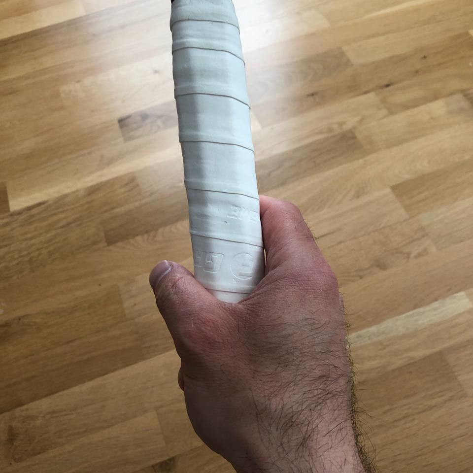 Forehand grip